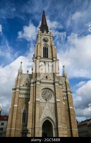 Bild der Kathedrale von Novi Sad. Die Kirche „Name Mariens“ ist eine römisch-katholische Pfarrkirche, die dem Fest des Heiligen Namens Mariens gewidmet ist. Es ist Th Stockfoto