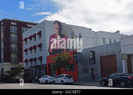 Das Wandbild von American Hotel und Ed Ruscha von Kent Twitchell. Das Arts District. Downtown Los Angeles, Kalifornien, USA Stockfoto