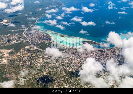 Luftaufnahme der Stadt Boca Chica in der Dominikanischen Republik Stockfoto