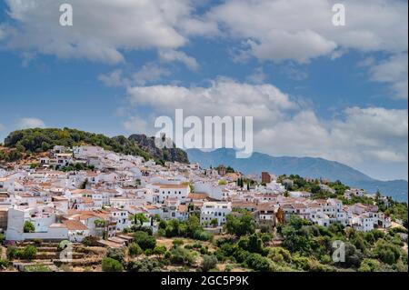 Panoramablick auf Gaucin, andalusische Stadt. Stockfoto