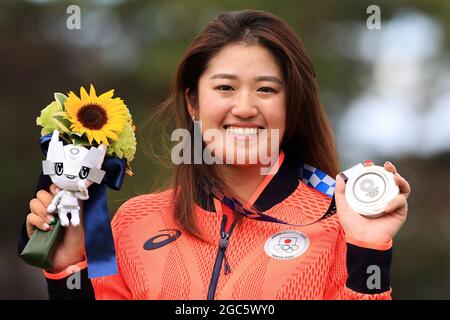 Saitama, Japan. August 2021. Mone Inami (JPN) Golf : Medaillenzeremonie während der Olympischen Spiele 2020 in Tokio im Kasumigaseki Country Club in Saitama, Japan. Quelle: AFLO SPORT/Alamy Live News Stockfoto