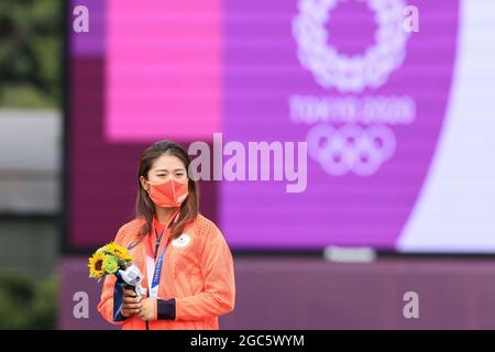 Saitama, Japan. August 2021. Mone Inami (JPN) Golf : Medaillenzeremonie während der Olympischen Spiele 2020 in Tokio im Kasumigaseki Country Club in Saitama, Japan. Quelle: AFLO SPORT/Alamy Live News Stockfoto