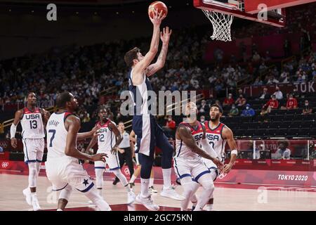 Tokio, Japan. August 2021. Nando DE COLO (12) aus Frankreich während der Olympischen Spiele Tokio 2020, Basketball-Goldmedaillenspiel, Frankreich - Vereinigte Staaten am 7. August 2021 in der Saitama Super Arena in Tokio, Japan - Foto Ann-Dee Lamour / CDP MEDIA / DPPI Credit: Independent Photo Agency/Alamy Live News Stockfoto