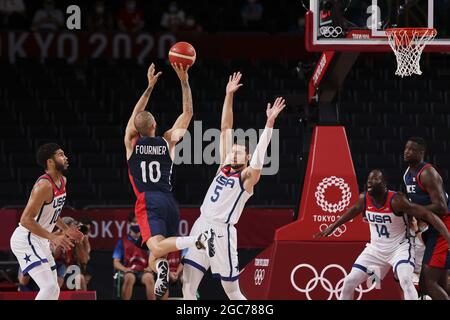 Tokio, Japan. August 2021. Evan FOURNIER (10) aus Frankreich während der Olympischen Spiele Tokio 2020, Basketball-Goldmedaillenspiel, Frankreich - Vereinigte Staaten am 7. August 2021 in der Saitama Super Arena in Tokio, Japan - Foto Ann-Dee Lamour / CDP MEDIA / DPPI Credit: Independent Photo Agency/Alamy Live News Stockfoto