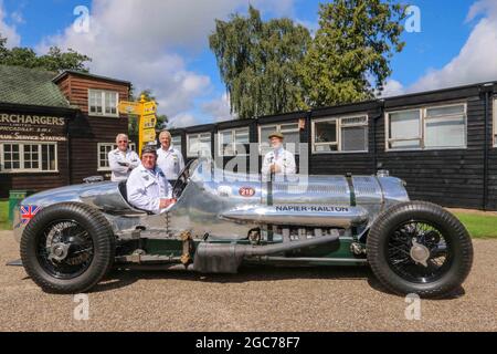 Weybridge, Großbritannien. 07. August 2021 der Napier-Railton ist ein 1933 von Reid Railton nach einem auftrag von John Cobb entwickelter und von Thomson & Taylor gebauter Aero-Rennwagen. Er wurde von Cobb gefahren, hauptsächlich auf der Brooklands-Rennstrecke, wo er den Weltrekord (143.44 mph (230.84 km/h) hält, der 1935 aufgestellt wurde.Paul Quezada-Neiman/Alamy Live News Stockfoto