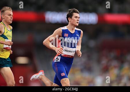 Tokio, Japan. August 2021. Jakob INGEBRIGTSEN (NOR) nimmt am 1500-m-Finale der Männer Teil. Leichtathletik: 1500-m-Finale der Männer während der Olympischen Spiele in Tokio 2020 im Nationalstadion in Tokio, Japan. Quelle: AFLO SPORT/Alamy Live News Stockfoto