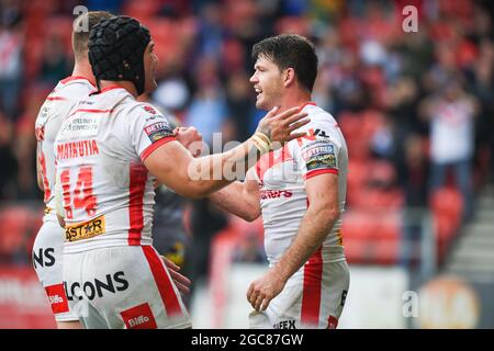 St. Helens, England - 7. August 2021 - Lachlan Coote von St. Helens feiert seinen Versuch während der Rugby League Betfred Super League St. Helens gegen Catalan Dragons im Totally Wicked Stadium, St. Helens, UK Dean Williams Stockfoto