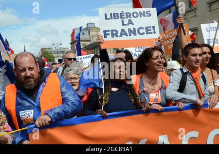 4. Tag gegen den Gesundheitspass in Frankreich, hier die Demonstration auf Initiative des Europaabgeordneten Florian Philippot, Vorsitzender der Gruppe 'les patriotes' Stockfoto