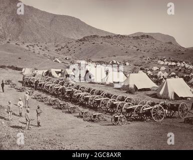 Captured Guns after the Battle of Ali Masjid, Second Anglo-Afghan war, Photograph von John Burke, 1878, digital optimiert Stockfoto