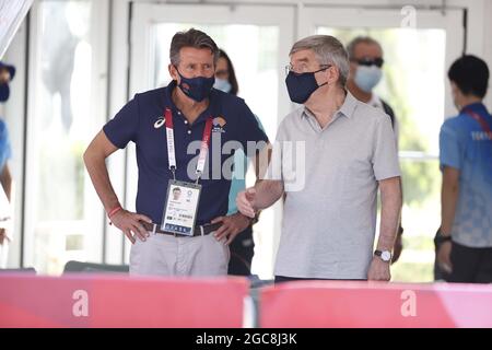 Sebastian Coe (GBR) IAAF-Präsident und Thomas BACH (GER) Präsident des IOC während der Olympischen Spiele Tokio 2020, Leichtathletik-Marathon-Finale der Frauen am 7. August 2021 im Sapporo Odori Park in Sapporo, Japan - Photo Photo Kishimoto / DPPI Stockfoto