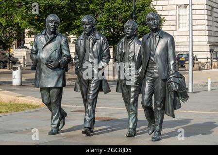 Die Andy Edwards Beatles Statue am Pier Head in Liverpool Stockfoto