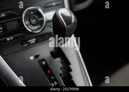 Automatikgetriebe Auto, Detail der modernen Innenraum, in der Nähe Stockfoto