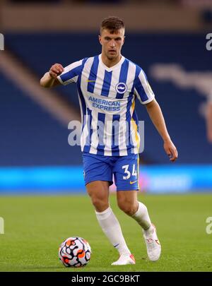 Brighton und Joel Veltman von Hove Albion während des Freundschaftsspiel vor der Saison im AMEX Stadium in Brighton. Bilddatum: Samstag, 7. August 2021. Stockfoto