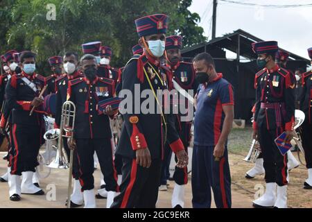 Sri Lanka Army Personal Vorbereitung auf die Eröffnungszeremonie eines Sportereignisses. Cricket Grounds der Army Ordinance. Dombagoda. Sri Lanka.