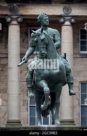 Die Reiterstatue von Charles II. Auf dem Parliament Square, Edinburgh, Schottland, Großbritannien. Stockfoto