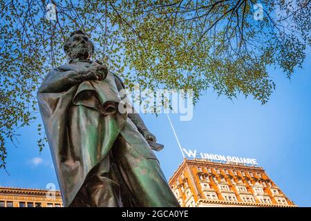 Statue von Abraham Lincoln auf dem Union Square, New York City, USA Stockfoto