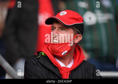 Cardiff, Großbritannien. August 2021. Bradford Supporter in Cardiff, Vereinigtes Königreich am 8/7/2021. (Foto von Mike Jones/News Images/Sipa USA) Quelle: SIPA USA/Alamy Live News Stockfoto