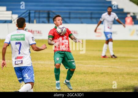 Sorocaba, Sao Paulo, Brasilien. August 2021. (SPO) Brasilianische Fußballmeisterschaft 4. Division: Sao Bento und Portuguesa. 7. August 2021, Sao Bento, Sao Paulo, Brasilien: Fußballspiel zwischen Sao Bento und Portuguesa, gültig für die 10. Runde der ersten Phase der brasilianischen Fußballmeisterschaft 4. Division, am Samstag (7) im Walter Ribeiro Stadion in Sorocaba-SP. Portuguesa gewann 3-2. (Bild: © Ronaldo Barreto/TheNEWS2 über ZUMA Press Wire) Stockfoto