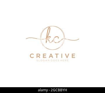 KC feminine Logo Schönheit Monogramm und elegantes Logo-Design, Handschrift Logo der ursprünglichen Signatur, Hochzeit, Mode, floral und botanisch mit kreativen Stock Vektor