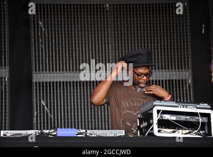 Soul II Soul Performing Live auf dem Clumber Park Musikfestival der 80er Jahre Stockfoto