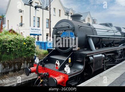 Die Jacobite Dampfeisenbahn in Fort William Station, West Highlands, Schottland. Stockfoto