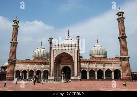 Delhi, Indien - 2021. August: Die Jama Masjid Moschee in Delhi ist am 3. August 2021 die größte in Indien in Delhi, Indien. Stockfoto