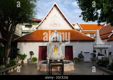 Der Devasathan-Tempel, Phra Nakhon, Bangkok, Thailand am frühen Morgen des 2021. August. Der Tempel ist das Zentrum des Hinduismus in Thailand. Stockfoto