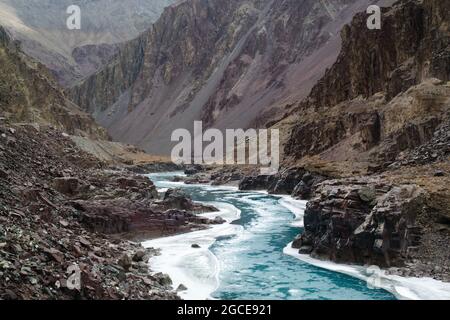 Einfrieren des Zanskar-Flusses in Ladakh, Indien Stockfoto