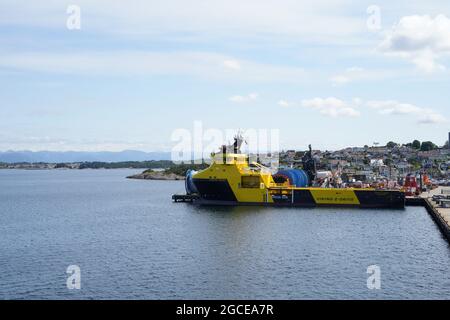 Cooper Wikinger vertäut in Dusavik, Stavanger. Versorgungsschiff/Ankerhandler, der in der Ölindustrie tätig ist. Stockfoto