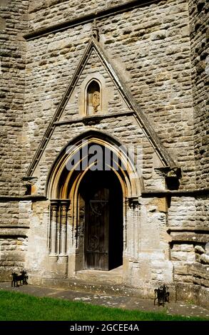 Der Südeingang, St. Nicholkkirche, Heythrop, Oxfordshire, England, VEREINIGTES KÖNIGREICH Stockfoto