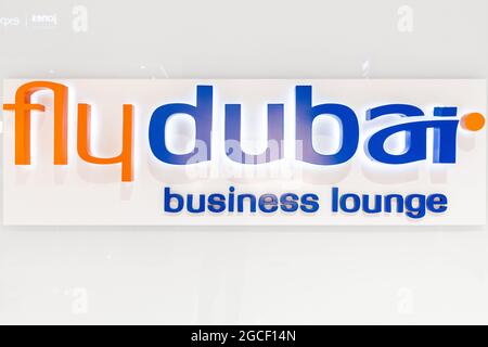 26. Februar 2021, Dubai, VAE: Flydubai Airline Business Lounge Zone am Flughafen Dubai Stockfoto