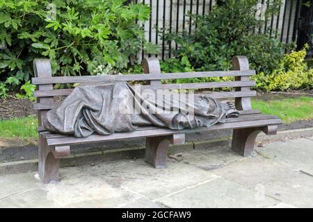 Obdachlose Jesus Skulptur von Timothy Schmalz in Liverpool Stockfoto