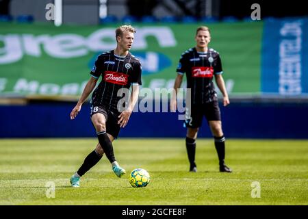 Randers, Dänemark. August 2021. Emil Kornvig (8) aus Soenderjyske beim 3F Superliga-Spiel zwischen dem FC Randers und Soenderjyske im Cepheus Park in Randers. (Foto: Gonzales Photo/Alamy Live News Stockfoto