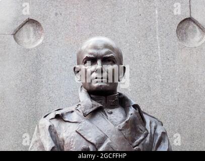 Statue von Francis P. Duffy in der Nähe des Times Square. Stockfoto