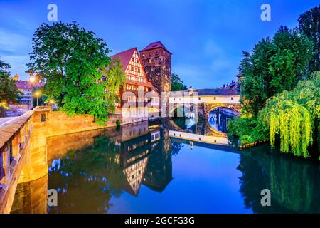 Nürnberg, Deutschland. Das Weinstadel am Ufer der Pegnitz. Stockfoto