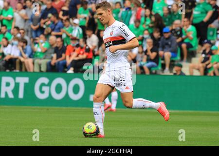 8. August 2021; Stade Geoffroy-Guichard, Saint-&#xc9;tienne, Frankreich. Fußball der französischen Liga 1, ALS Saint Etienne gegen FC Lorient; Julien Laporte Stockfoto