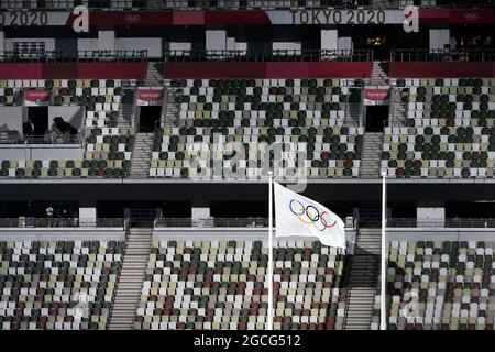 Tokio, Kanto, Japan. August 2021. Abschlusszeremonie der Olympischen Sommerspiele 2020 in Tokio im Olympiastadion von Tokio. (Bild: © David McIntyre/ZUMA Press Wire) Stockfoto