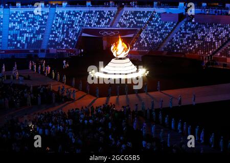 Tokio, Kanto, Japan. August 2021. Abschlusszeremonie der Olympischen Sommerspiele 2020 in Tokio im Olympiastadion von Tokio. (Bild: © David McIntyre/ZUMA Press Wire) Stockfoto