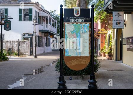 St. Augustine-Verzeichnisschild in der St. George Street in Amerikas ältester Stadt. (USA) Stockfoto