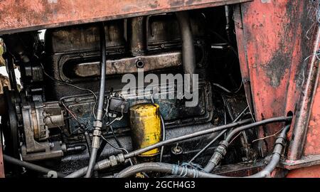 Verschmutzter Dieselmotor, Nahaufnahme Stockfoto