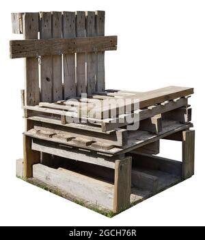 Hausgemachter Gartenstuhl aus Holzpaletten Stockfoto