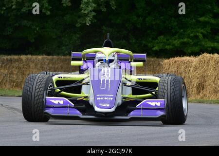 Jamie Chadwick, Jessica Hawkins, Tatuus-Alfa Romeo F3 T-318, W-Serie, Grand Prix-Größen, die Maestros - Motorsport's Great All-Rounders, Goodwood Fes Stockfoto