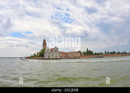Friedhof San Michele auf der Insel San Giorgio, Venedig, Italien. Begräbnisstätte des amerikanischen Dichters Erza Pound. Stockfoto
