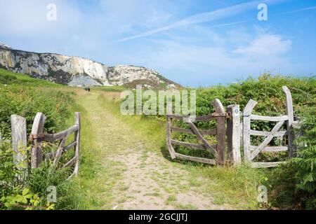 Tor zum Anglesey Coastal Path und dem Rocky Coast Walk vom Breakwater Country Park, Holyhead Stockfoto