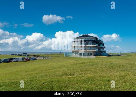 Ehemaliges Hotel Deichgraf, heute der Upleven als Zentrum für Entspannung, Meditation und Yoga, Wremen, Niedersachsen, Deutschland, Europa Stockfoto