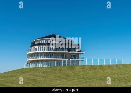 Ehemaliges Hotel Deichgraf, heute der Upleven als Zentrum für Entspannung, Meditation und Yoga, Wremen, Niedersachsen, Deutschland, Europa Stockfoto