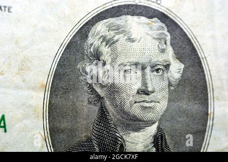 US-Präsident Thomas Jefferson Gesicht auf zwei 2-Dollar-Rechnung Makro, Vereinigten Staaten von Amerika Geld Nahaufnahme, Jefferson war der dritte Präsident der USA Stockfoto