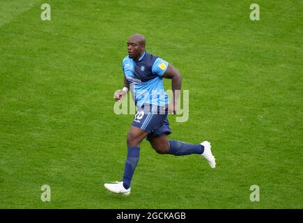 High Wycombe, Großbritannien. August 2021. Adebayo Akinfenwa von Wycombe Wanderers während des Spiels der Sky Bet League 1 zwischen Wycombe Wanderers und Accrington Stanley am 7. August 2021 in Adams Park, High Wycombe, England. Foto von Andy Rowland. Quelle: Prime Media Images/Alamy Live News Stockfoto