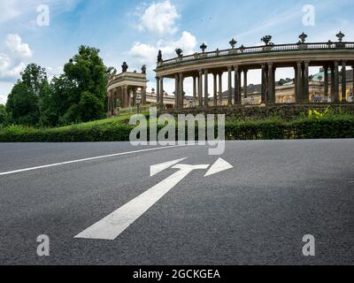 Straße Zum Schloss Sanssouci In Potsdam Stockfoto