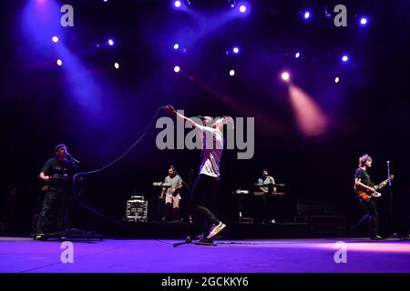 Roma, Italien. August 2021. Lo Stato Sociale durante il Concerto alla Cavea dell'Auditorium Parco della Musica, 8 Agosto 2021 Credit: Independent Photo Agency/Alamy Live News Stockfoto